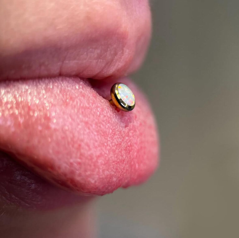 piercing lingua